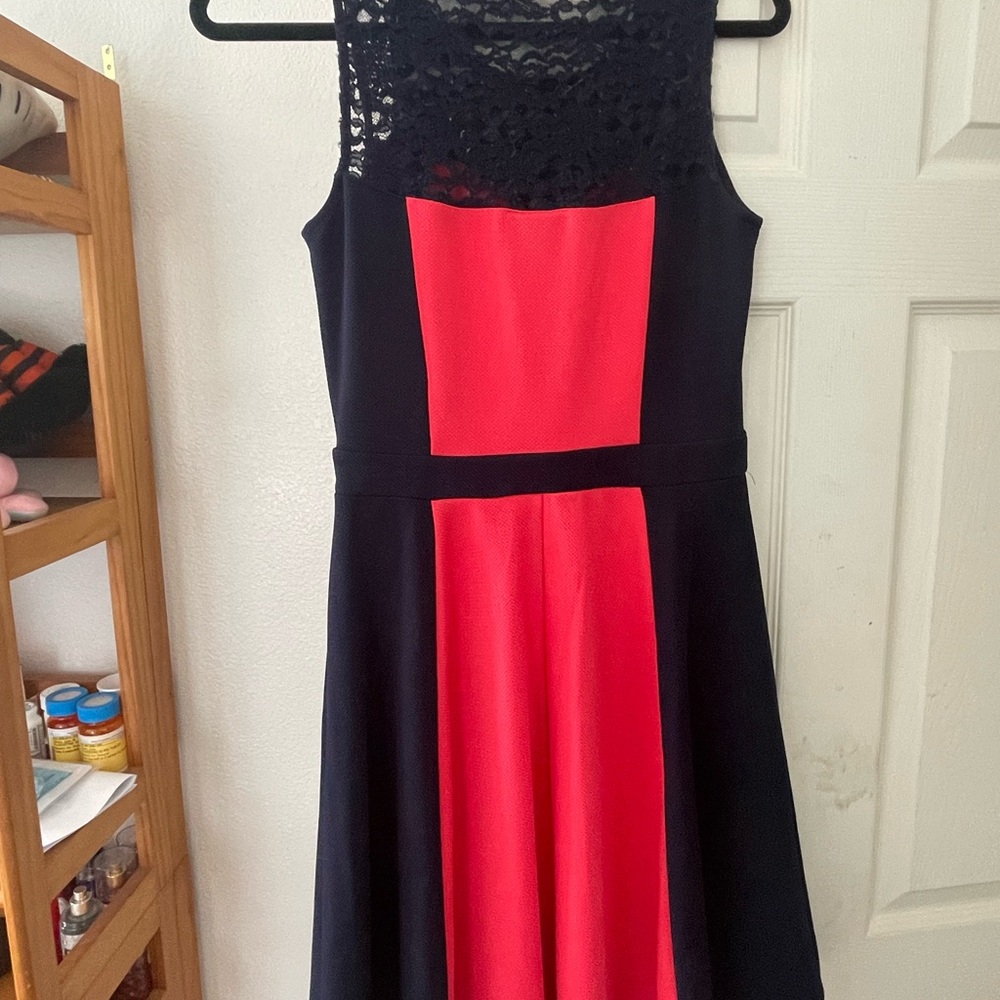 Women’s dress
